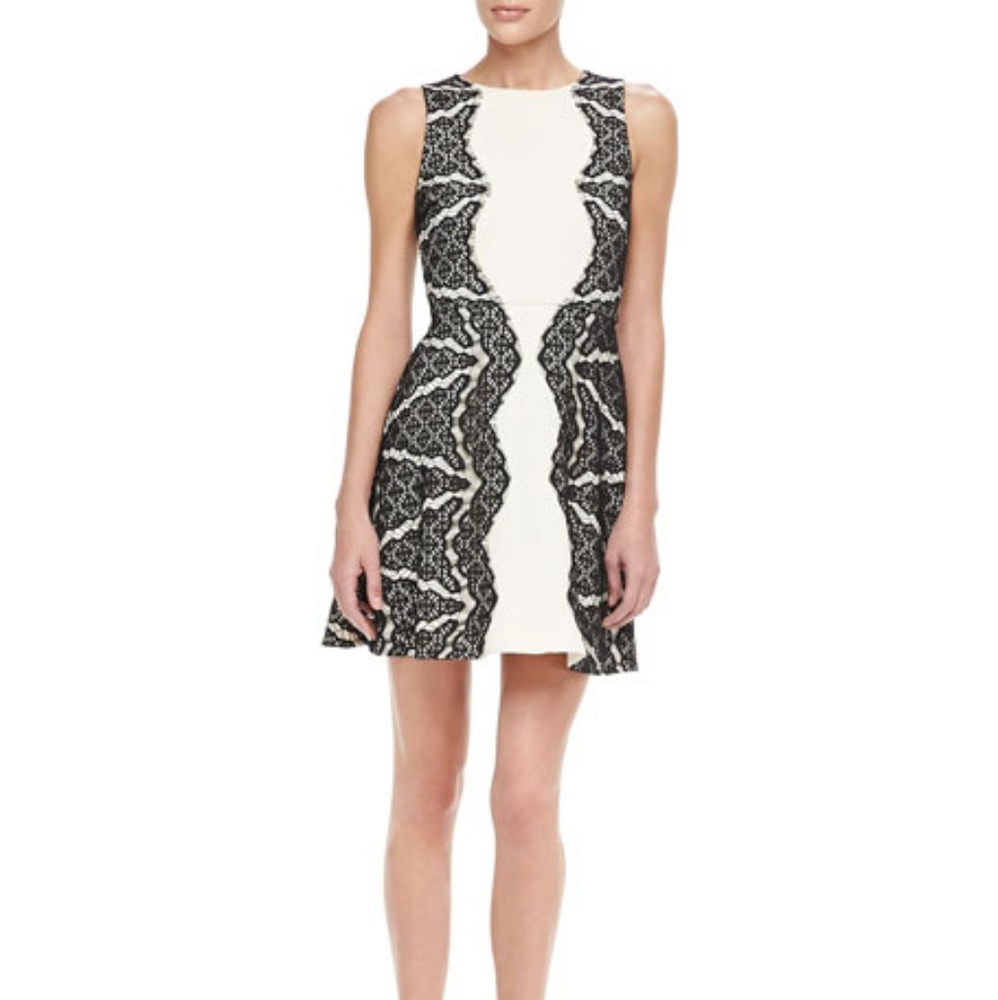 Diane Von Furstenberg cocktail dress size 4 NWOT
